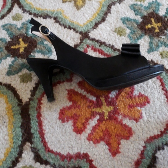 Mootsies tootsies ladies shoes - Picture 2 of 4